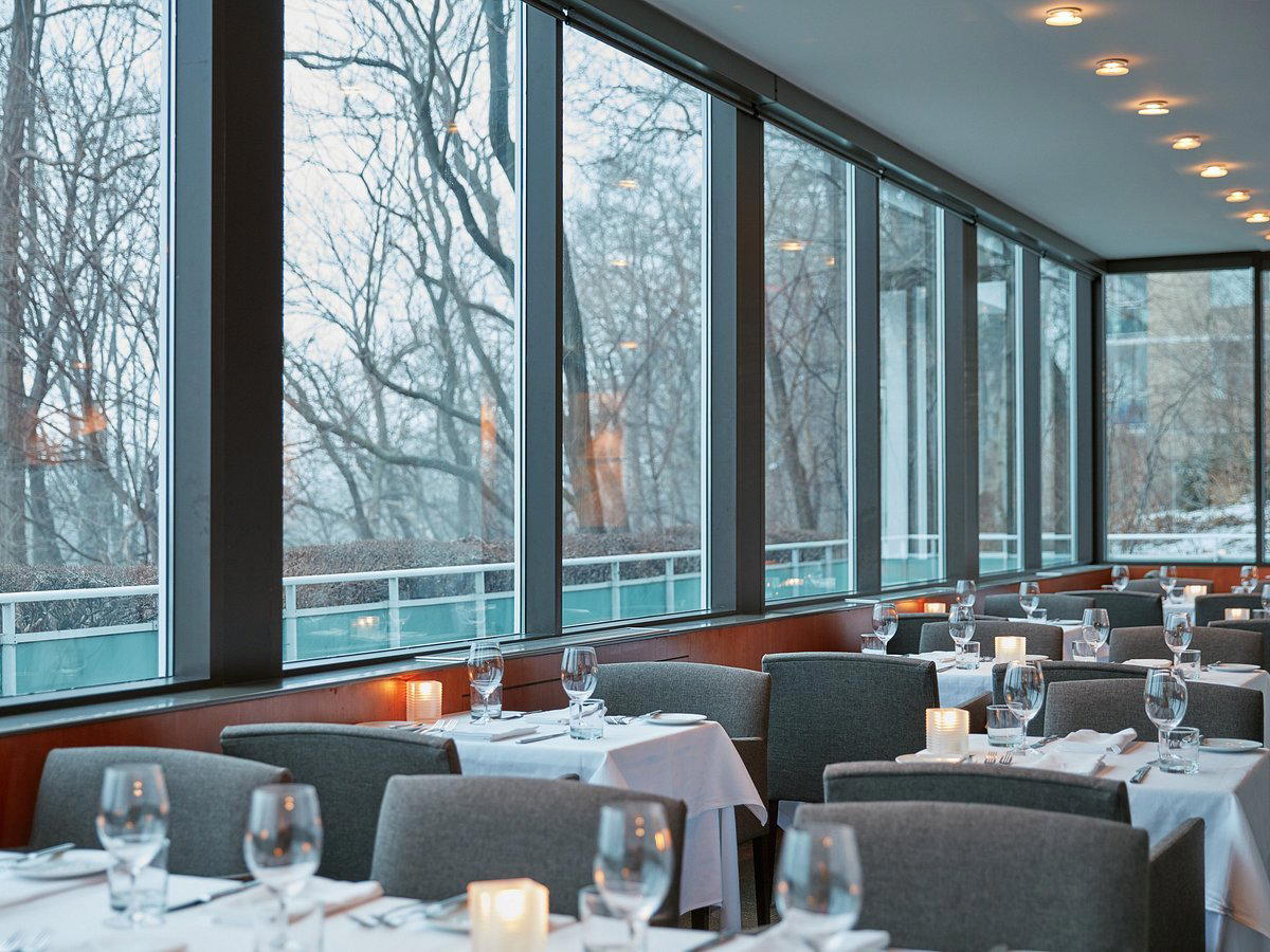 Shoushin, Toronto, Canada