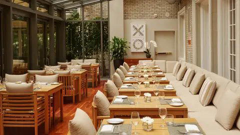 Rôtisserie La Lune, Montreal, Canada