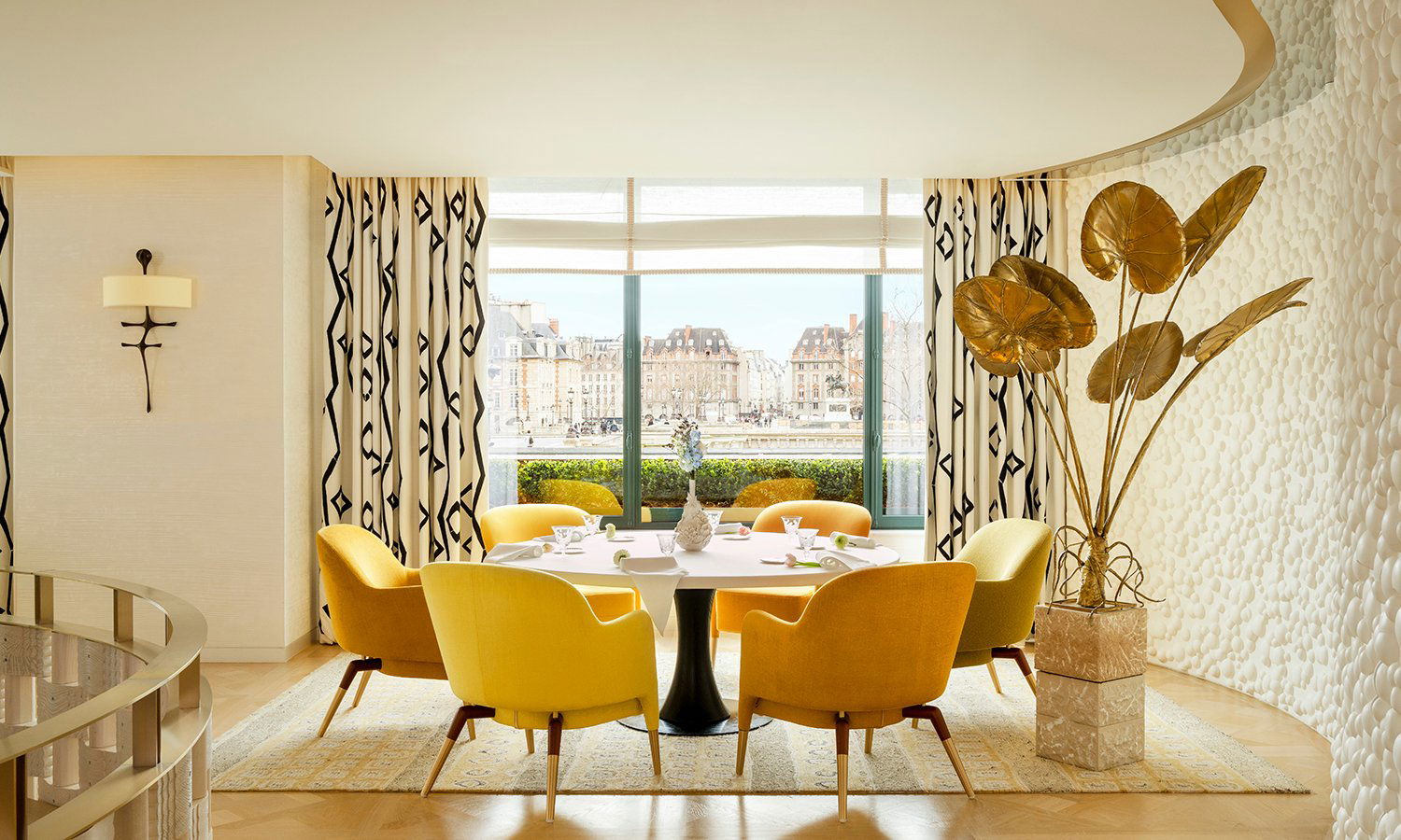 Blanc restaurant in Paris, France