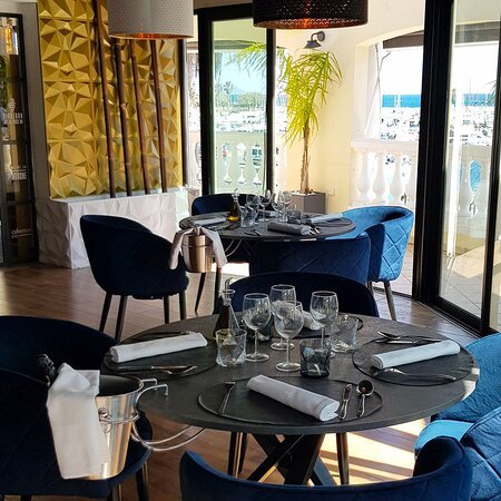 Le Restaurant, Saint-Priest, France