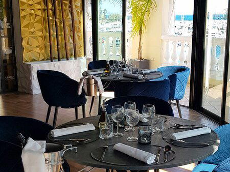 Le Restaurant, Saint-Priest, France