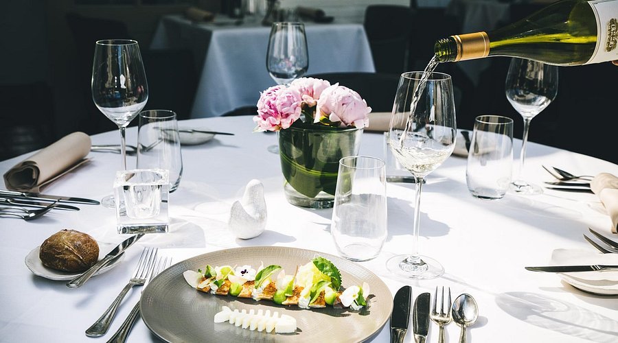 De Vijverhoeve restaurant in Sint Anna ter Muiden, Netherlands