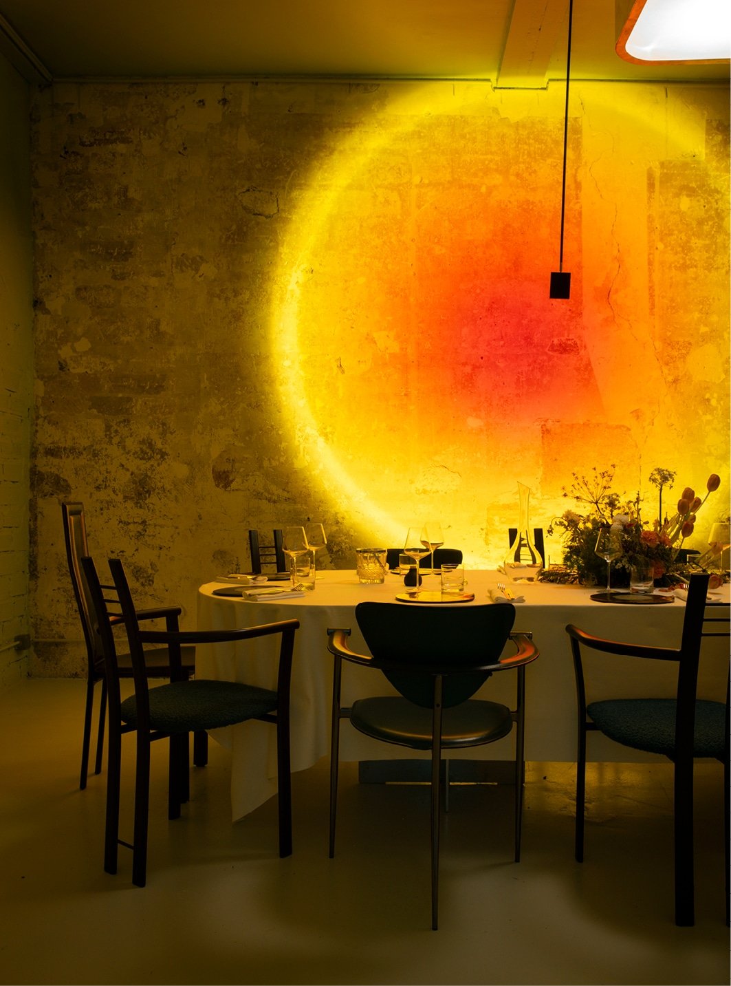 Halo Paris, Restaurant in Paris