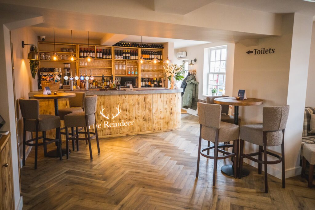 The Reindeer, Restaurant in Hoveringham