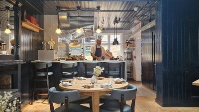 Bowleys at The Plough, Restaurant in Trottiscliffe