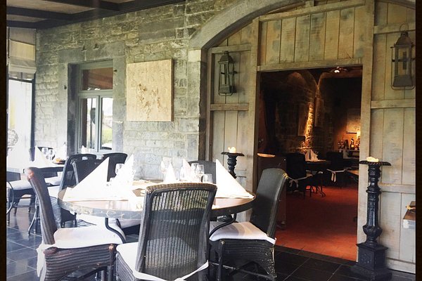 Les Pieds dans le Plat restaurant in Marenne, Belgium