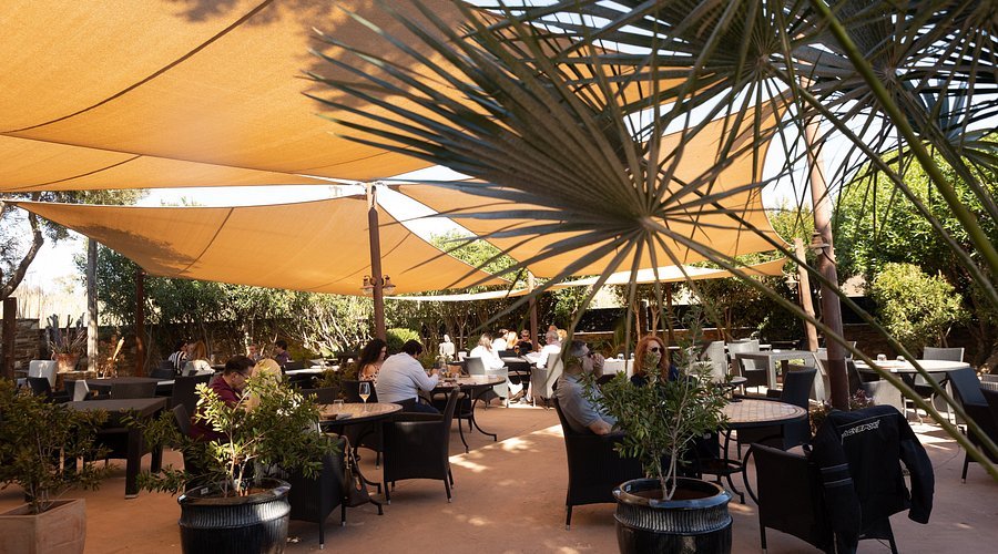 Arrocería Pinedo Beach restaurant in Pinedo, Spain