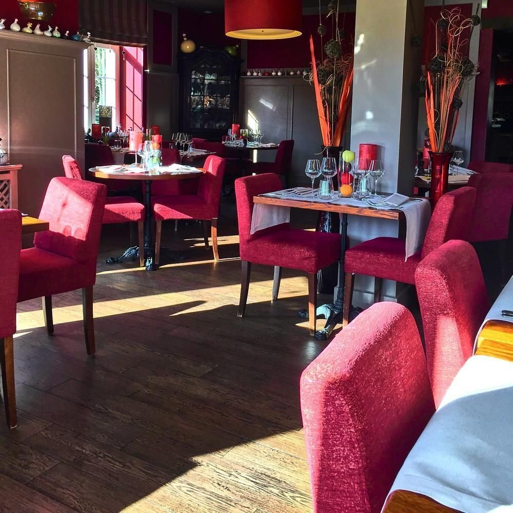 Le Charme de la Semois, Restaurant in Alle