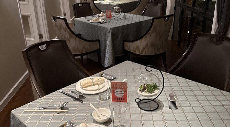 Xin Yuan Lou restaurant in Shanghai, China