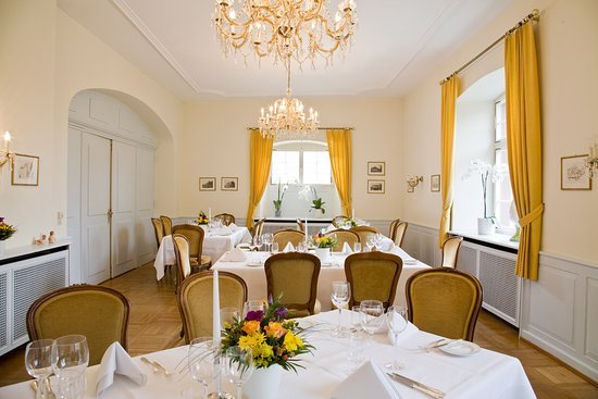 Inzlinger Wasserschloss restaurant in Inzlingen