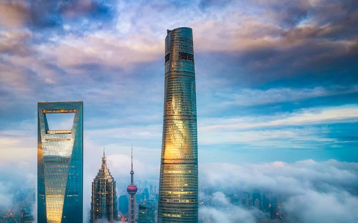 J Hotel Shanghai Tower hotel in Shanghai, China