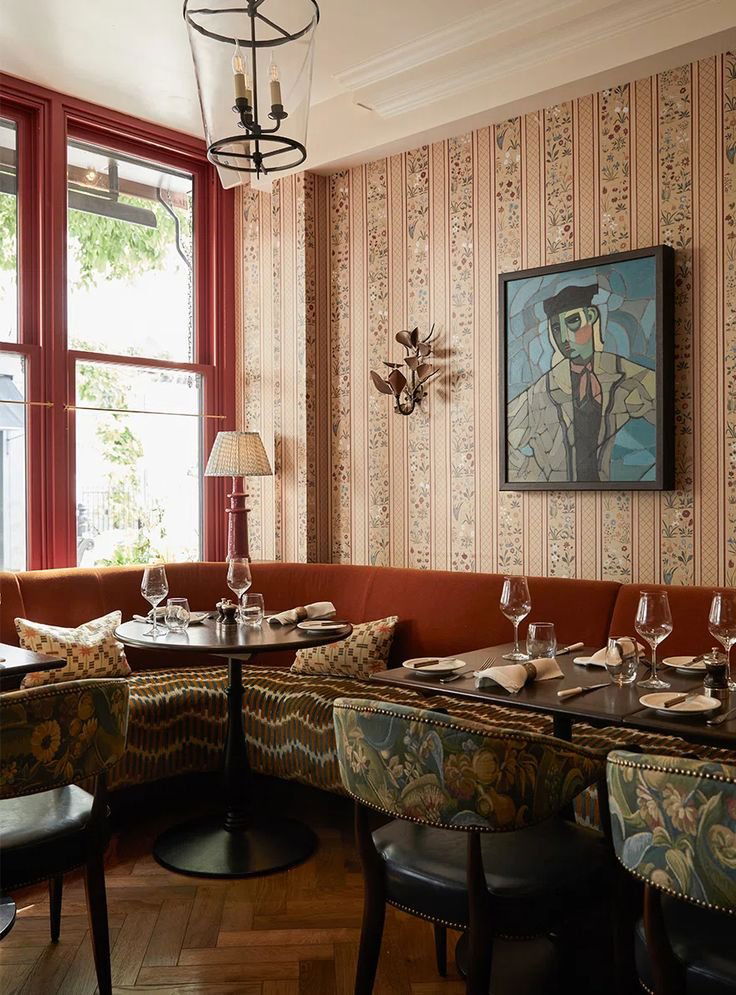 Julie's restaurant in London