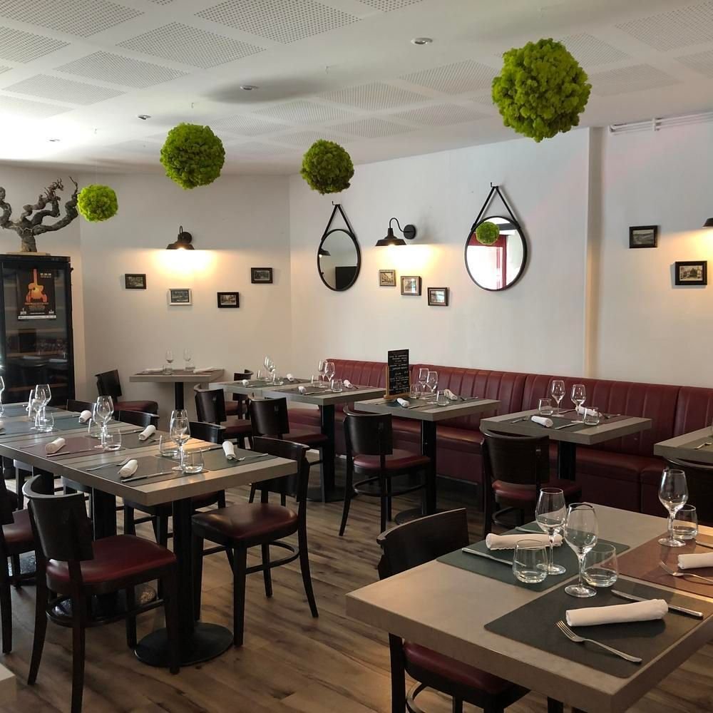 Casse-Cailloux, Restaurant in Tours