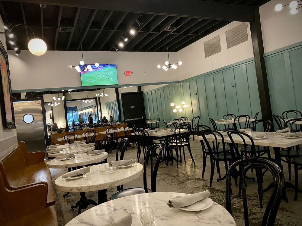 The Greyhound, Restaurant in Beaconsfield