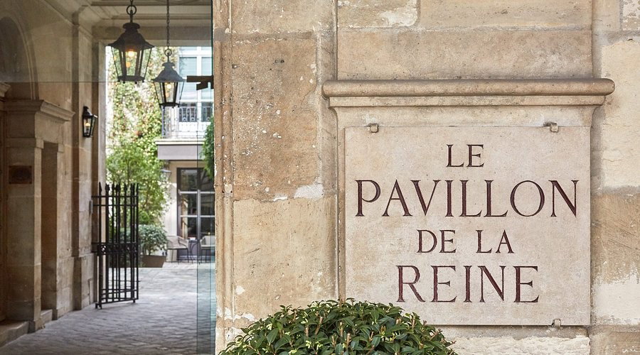 Le Pavillon de la Reine hotel in Paris, France