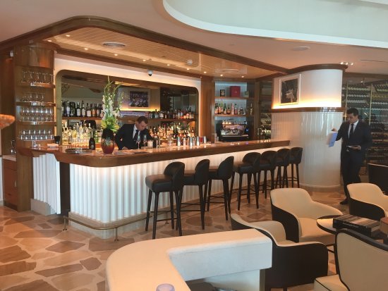 Cafe Milano restaurant in Abu Dhabi, United Arab Emirates