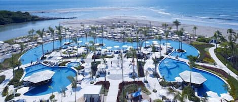 Grand Luxxe Residence Club hotel in Nuevo Vallarta, Mexico