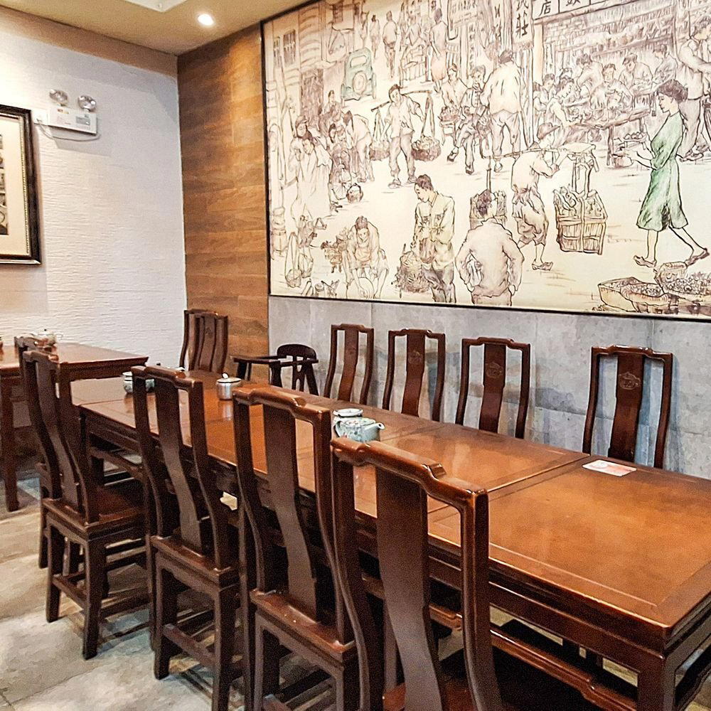 Da Hu Chun (Middle Sichuan Road) restaurant in Shanghai, China