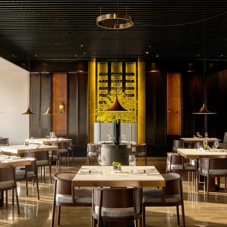 PHÉNIX eatery & bar, Restaurant in Shanghai