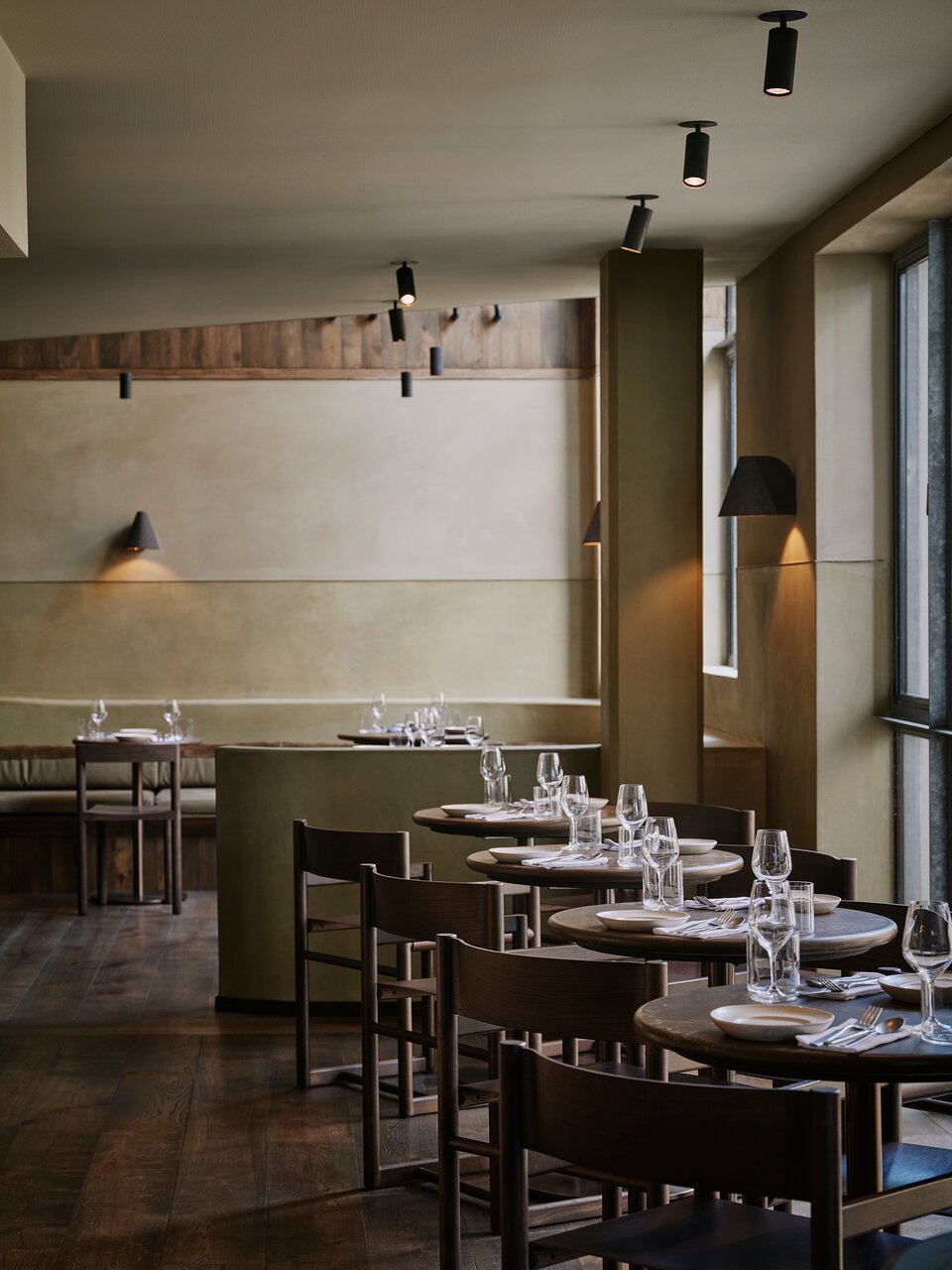 OMA, Restaurant in London