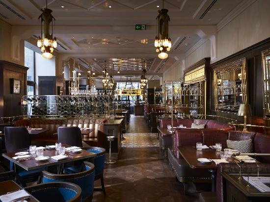 KOLLÁZS, Restaurant in Budapest