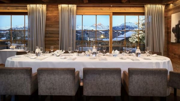 Hostellerie du Pas de L’Ours, Restaurant in Lens