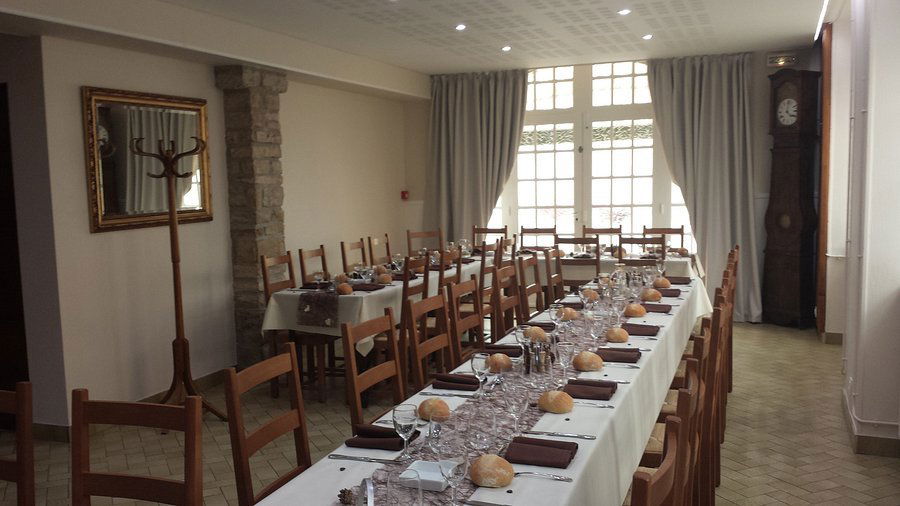 Les Tilleuls, Restaurant in Céroux