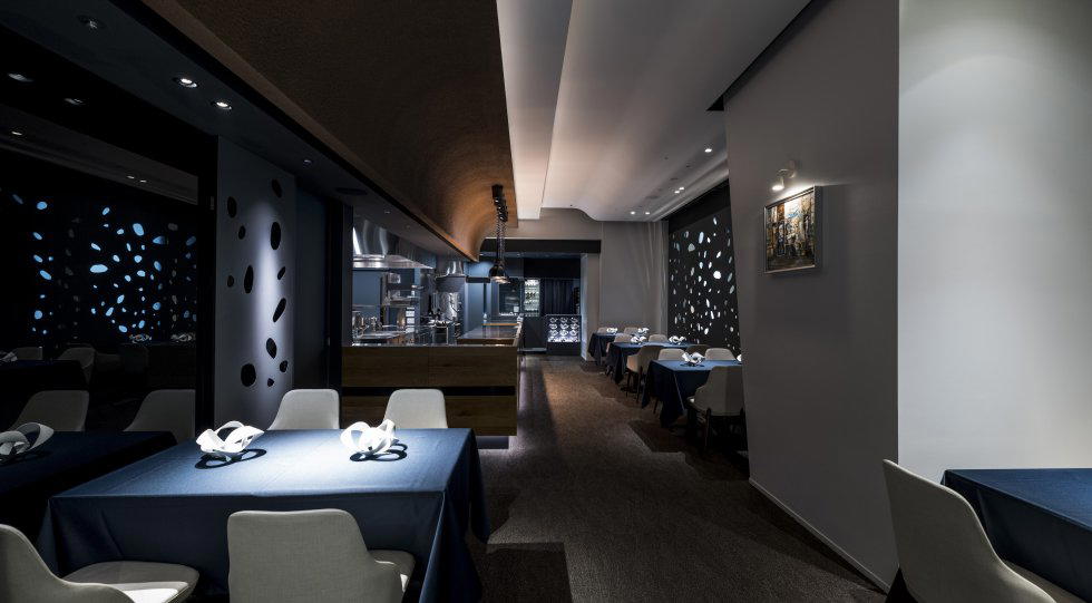 L'aube restaurant in Tokyo, Japan