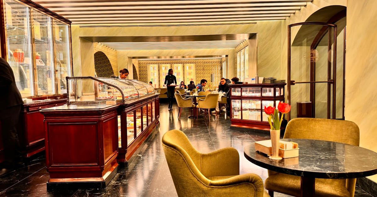 Marchesi 1824, Restaurant in Milan