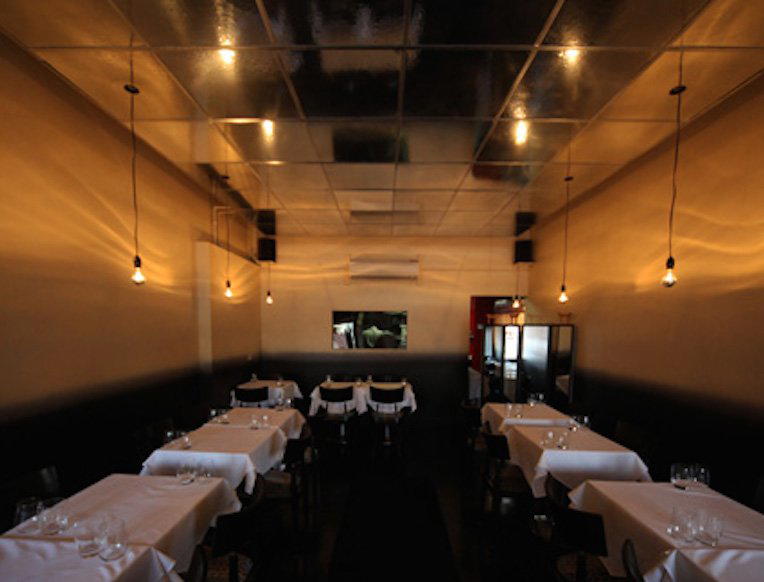 Schwa, Chicago, United States