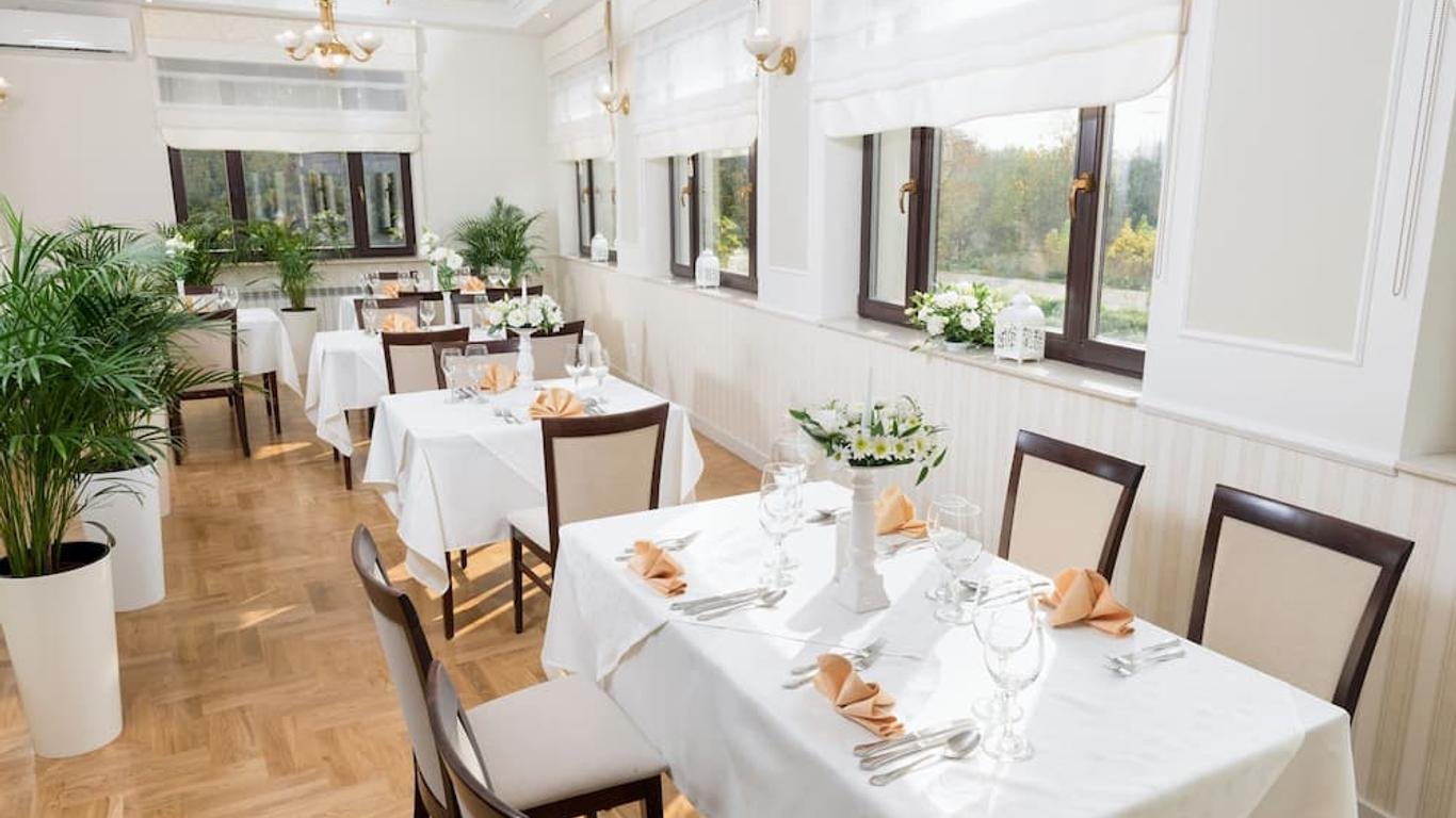 Arkadia, Restaurant in Vallon-Pont-d'Arc