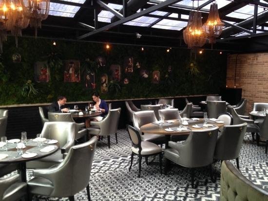 GG's Chicken Shop restaurant in Chicago, United States