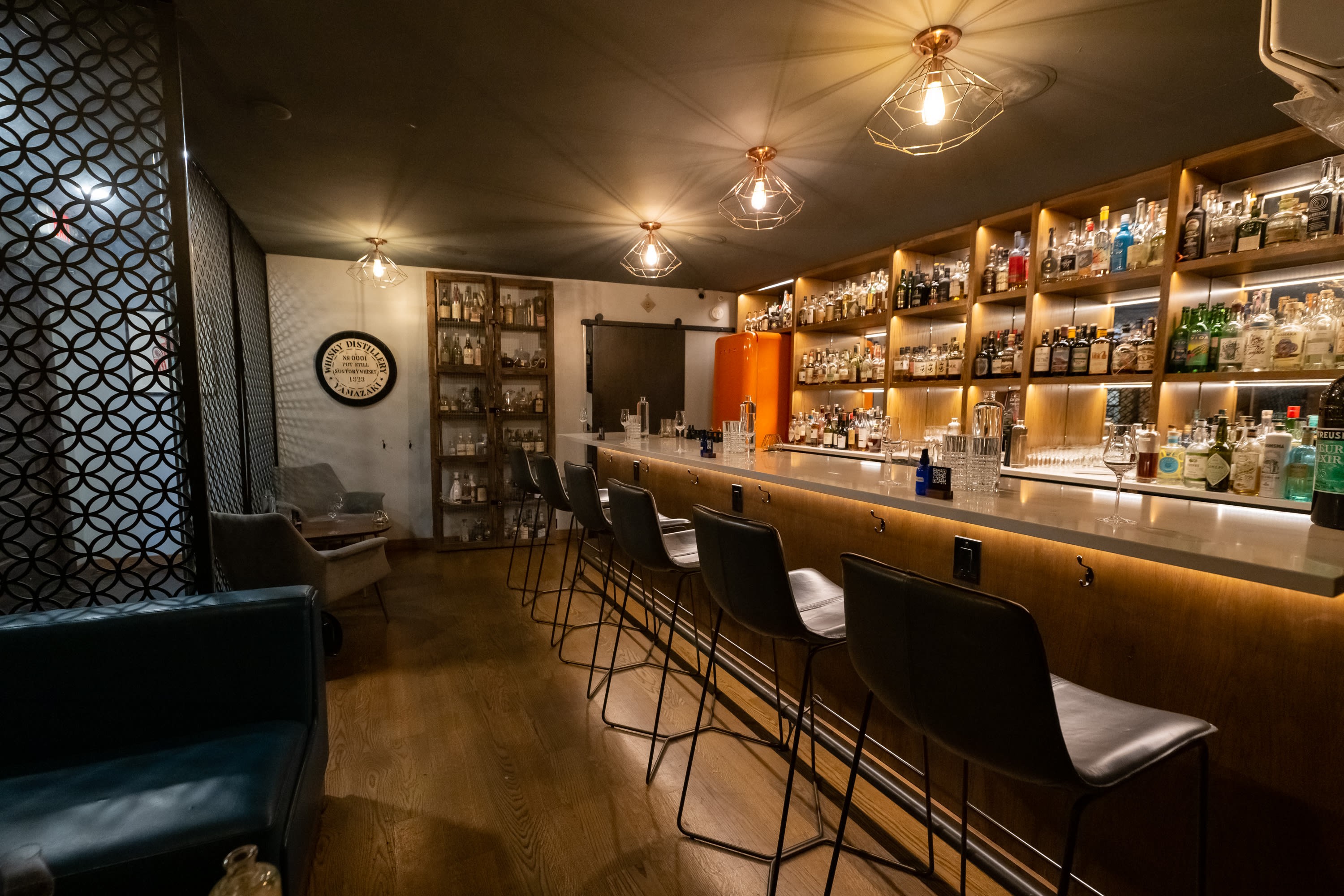 The Doctor's Office bar in Seattle, United States