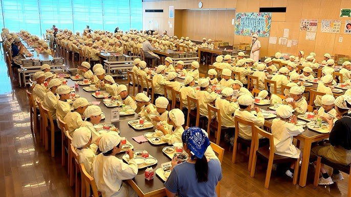 Mak’s Noodles, Restaurant in Hong Kong