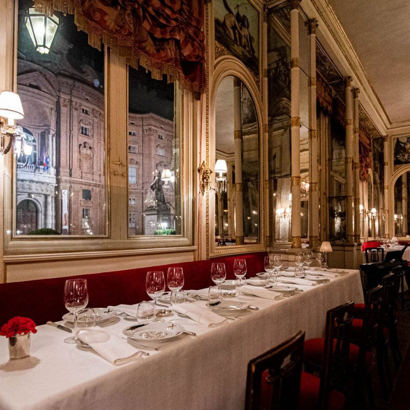 Carignano, Restaurant in Turin