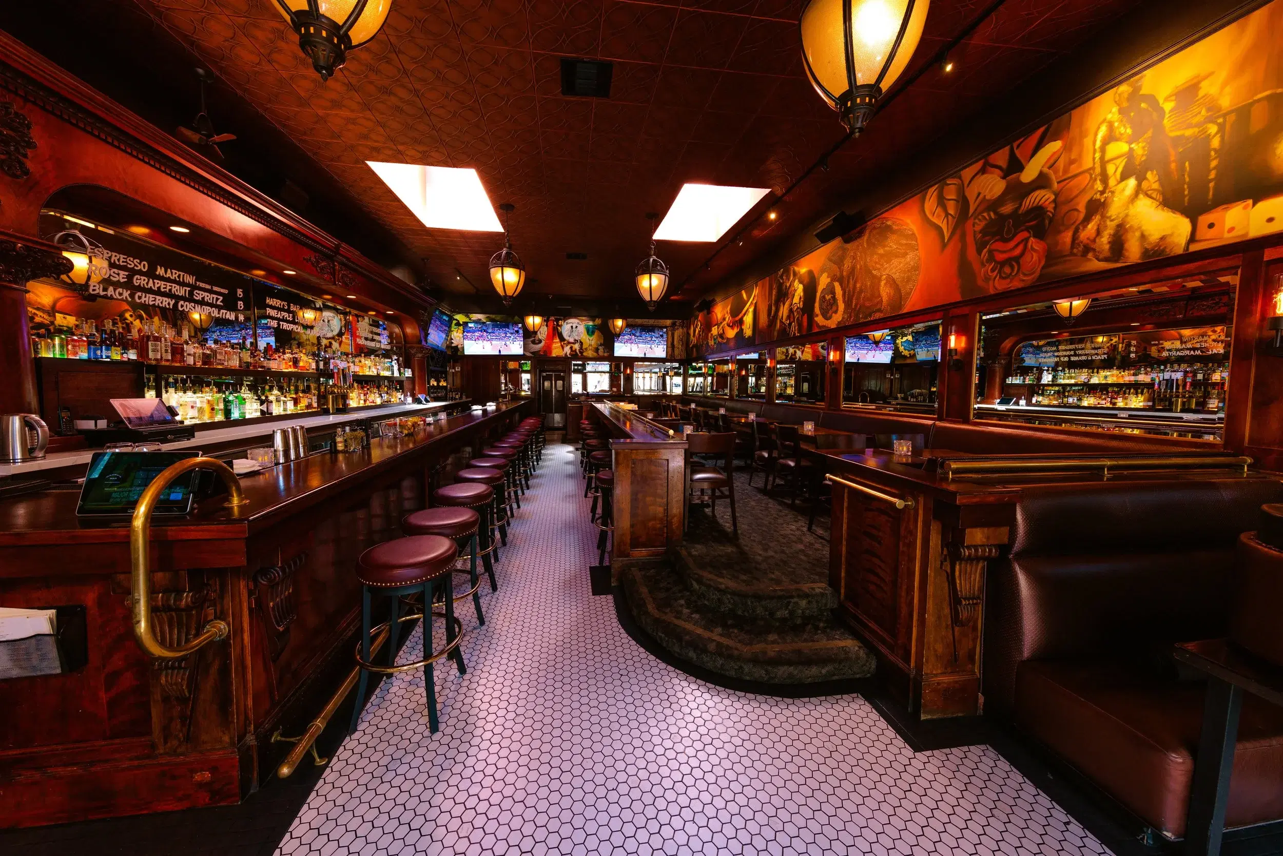 Harry's Bar bar in Paris