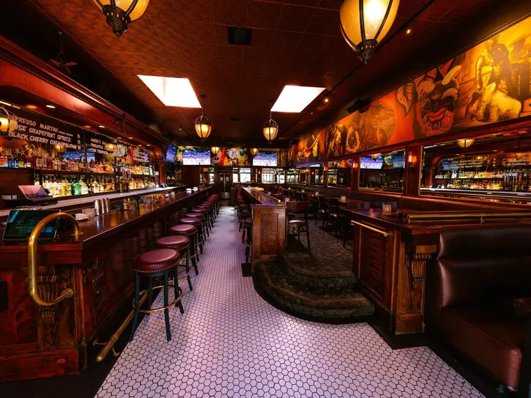 Harry's Bar, Paris, France