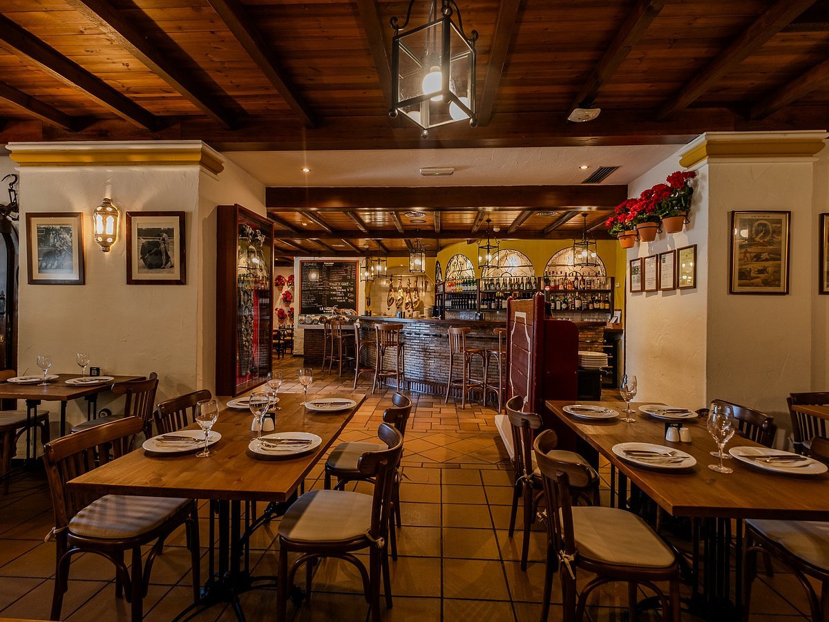 El Disparate restaurant in Seville, Spain