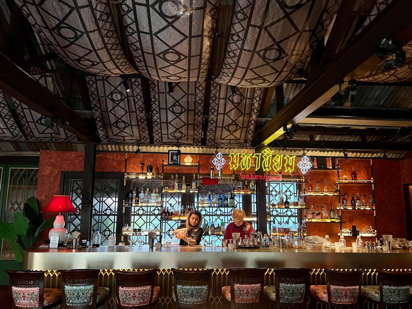 100 Mahaseth, Restaurant in Bangkok