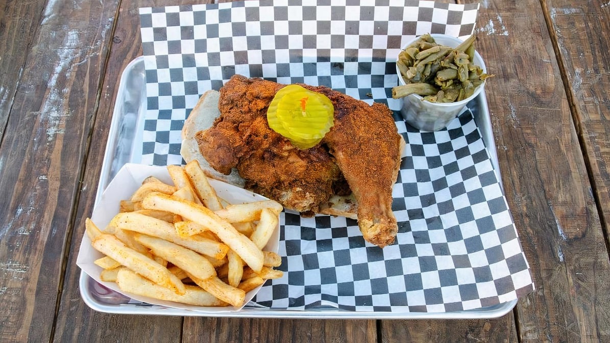 Bolton's Spicy Chicken & Fish restaurant in Nashville, United States
