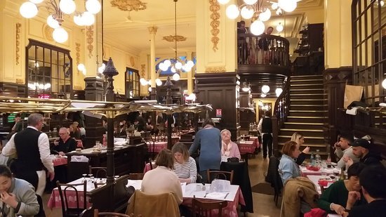 Le Bouillon restaurant in La Rochelle, France