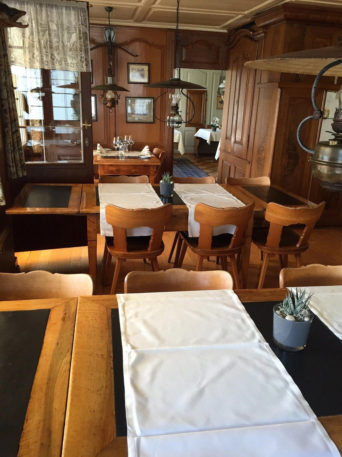 Gasthof zur Sonne restaurant in Stäfa, Switzerland