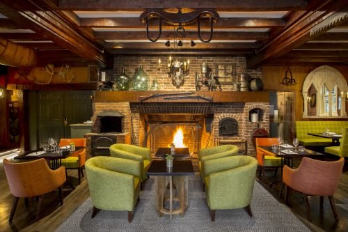 Le Tap Room - Manoir Hovey restaurant in North Hatley, Canada