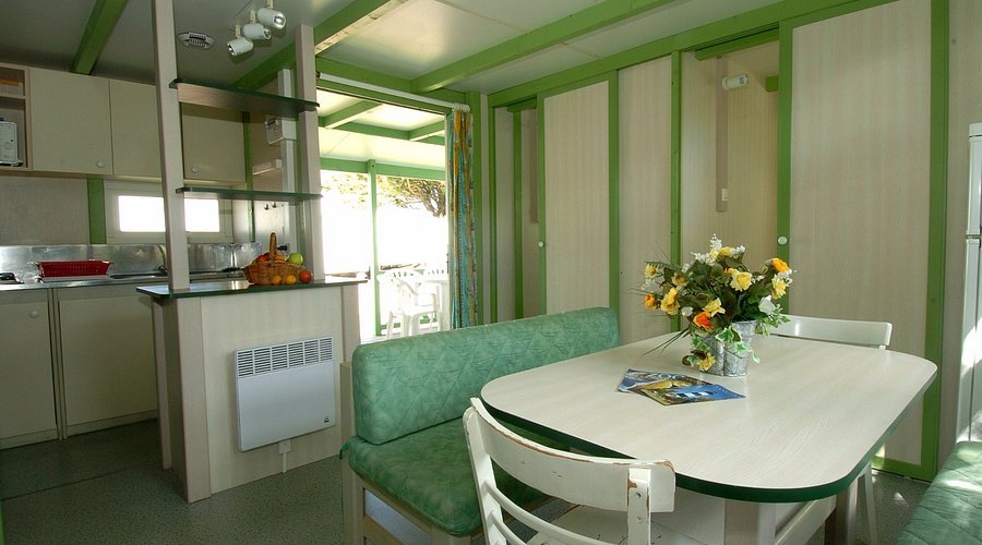 Le Jour du Poisson, Restaurant in Paris