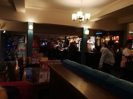 The Longs Arms, Restaurant in South Wraxall