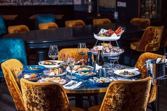 LOUISE, Restaurant in Osaka