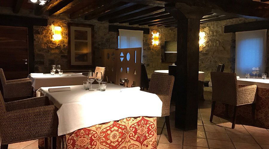 Molino de Urdániz restaurant in Taipei, Taiwan