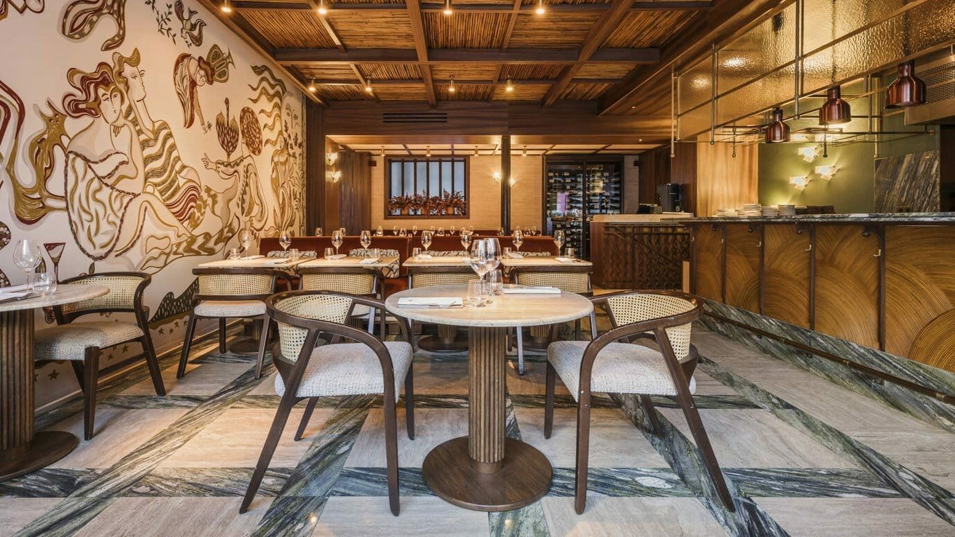 Épisodes, Restaurant in Paris