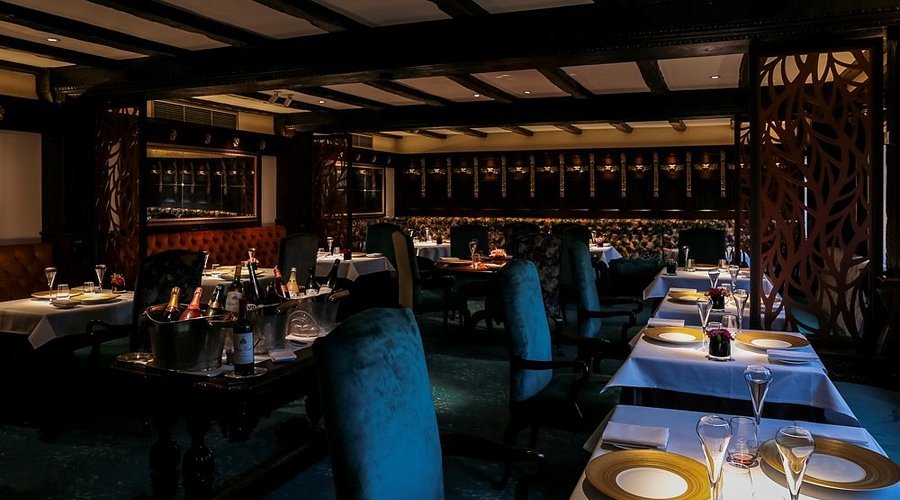 The Latymer restaurant in Bagshot