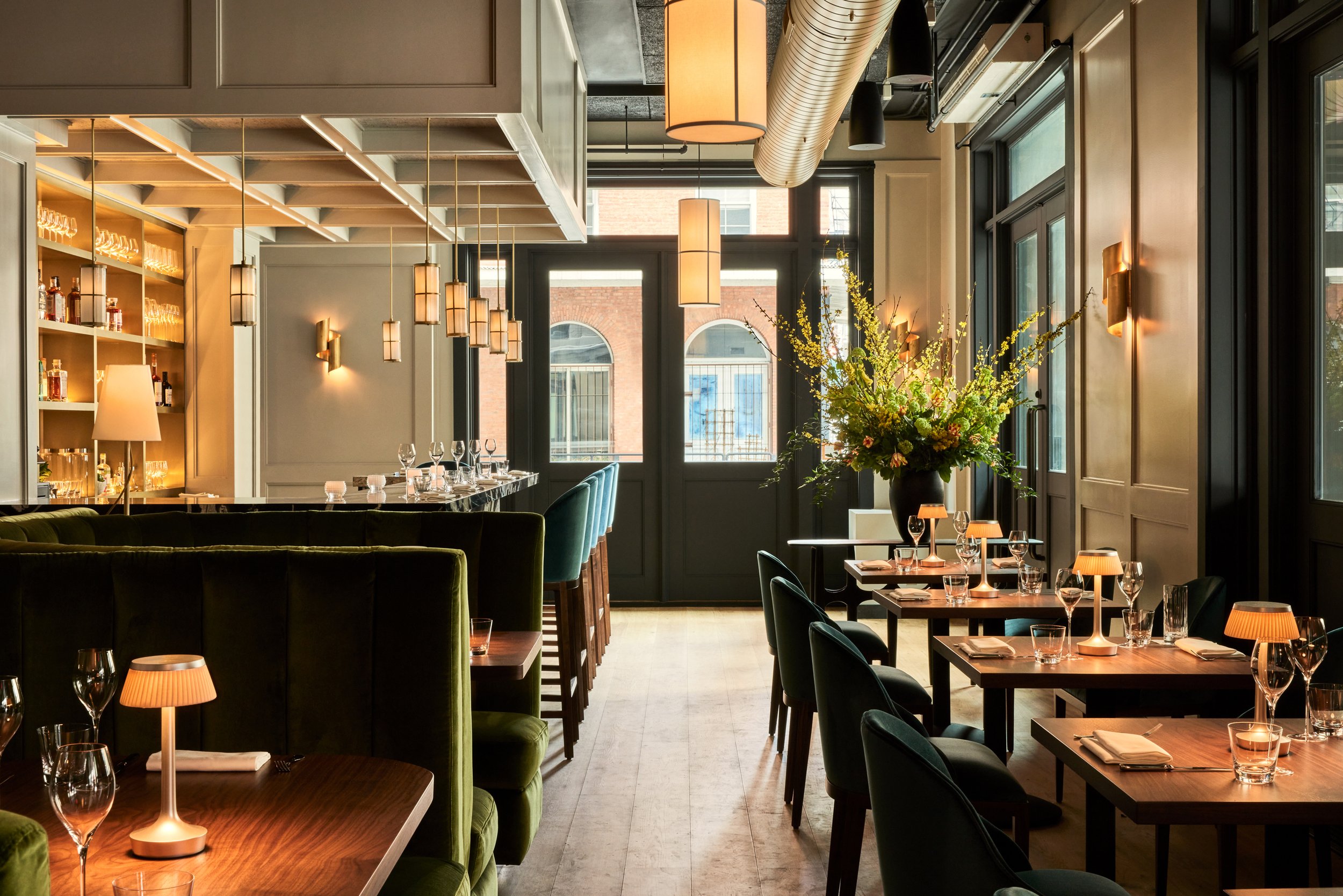 L’Abeille, Restaurant in New York City